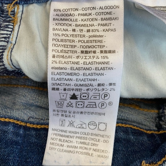 Levi High Waisted Shorts Size 29 Dark Wash - Picture 6 of 7